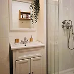 Apartman Un Coltisor De Rai - La O Privire De Centrul Vechi