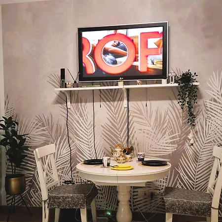 Appartement Un Coltisor De Rai - La O Privire De Centrul Vechi *