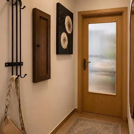 Apartment Un Coltisor De Rai - La O Privire De Centrul Vechi